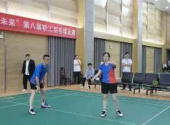 北城鲸鲨队鏖战江汉黑豹队，足球预选赛击败，替补奇兵立功。回归即成焦点